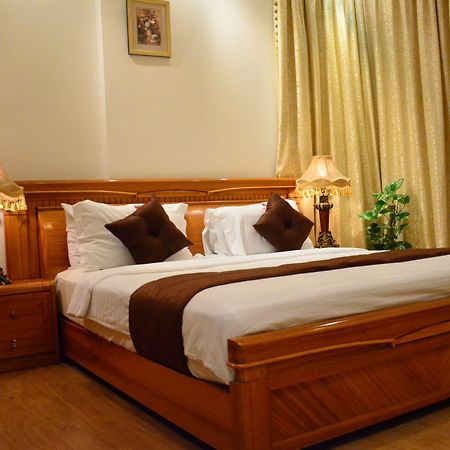Kiev Tower Luxury Apartments Bahrain Exterior foto