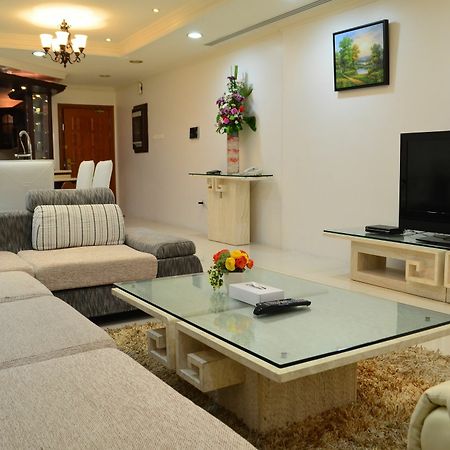 Kiev Tower Luxury Apartments Bahrain Exterior foto