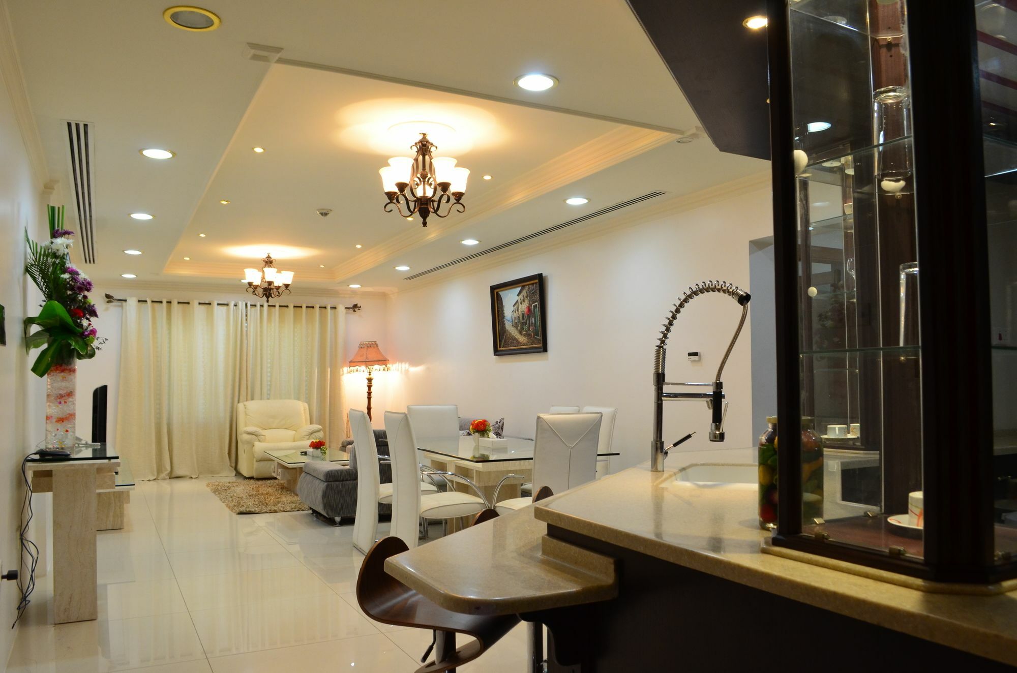Kiev Tower Luxury Apartments Bahrain Exterior foto